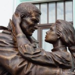 Image for В Москве на площади Белорусского вокзала открыли памятник «Прощание славянки»
