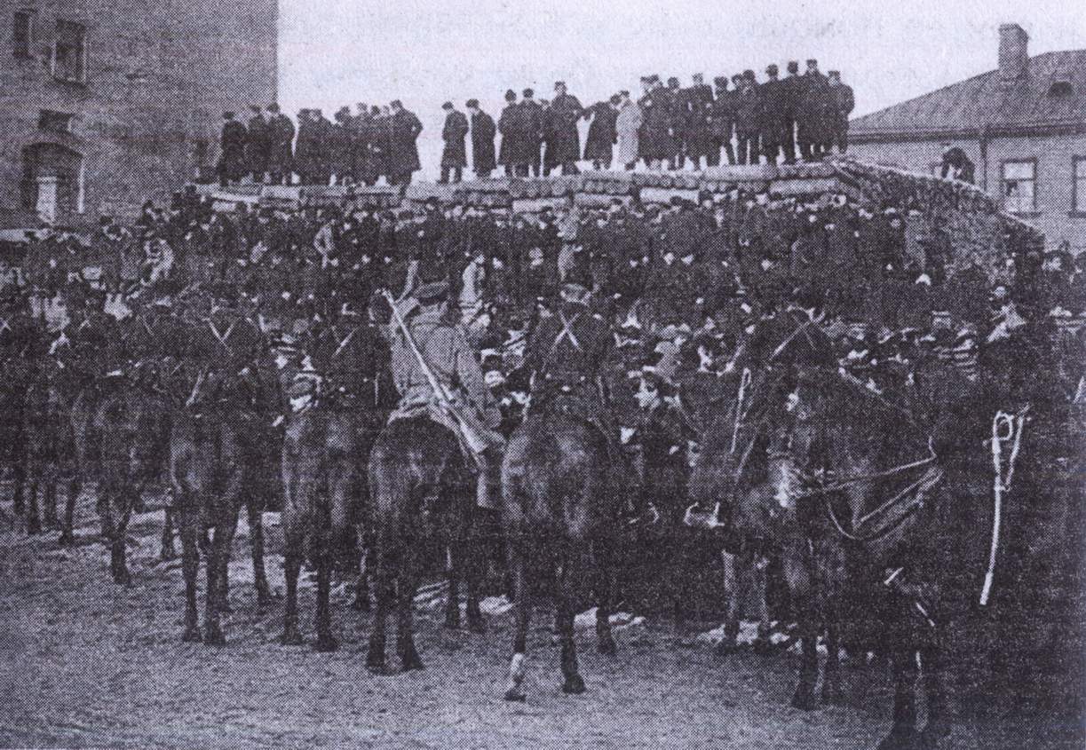 Первая национальная революция. Гапон 9 января 1905. Кровавое воскресенье 1905. Шествие Гапона 1905.