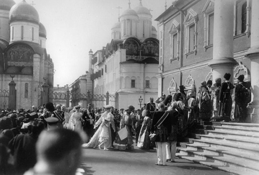 Выступление кремлевского полка на соборной площади